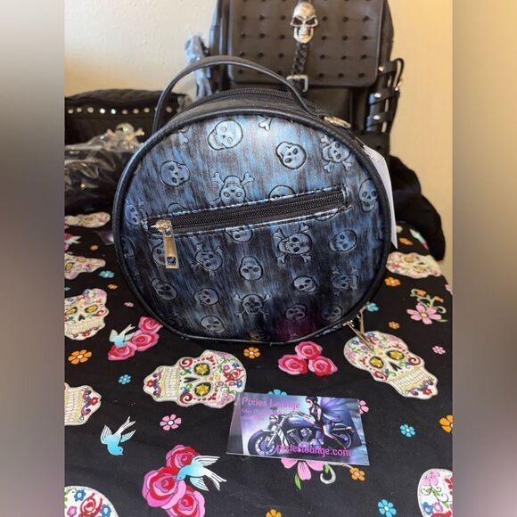 Rebels Ride Skull Crossbody Oval Bag - Picture 6 of 8